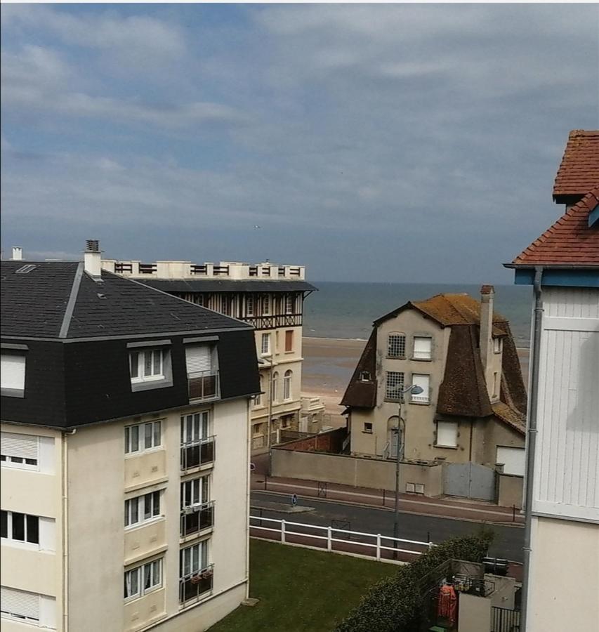 Appartement A 50 M De La Plage Avec Wifi Et Netflix Villers-sur-Mer Kültér fotó